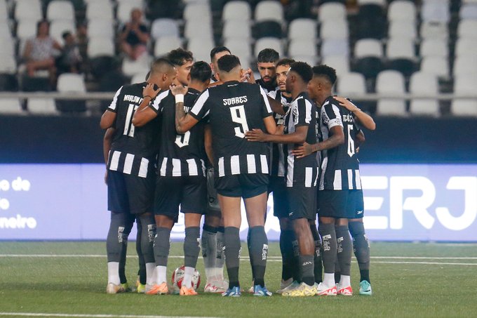 Botafogo tropeça diante da Portuguesa-RJ e desperdiça a chance de dormir na liderança do Carioca
