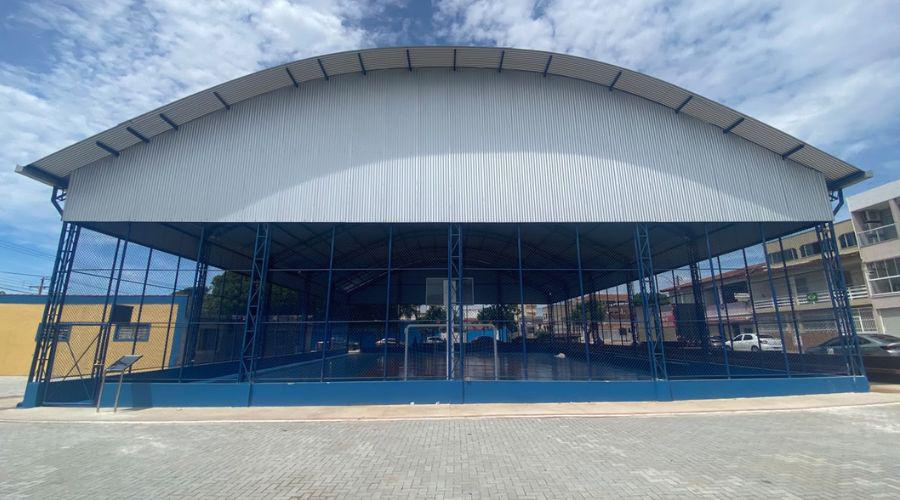 Prefeitura inaugura quadra poliesportiva em Vila Nova nesta quarta-feira